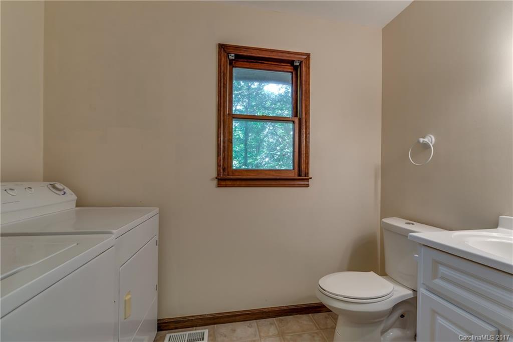 1 Country Road Hendersonville, NC 28791 - Photo 16 of 24 Gallery Image 16