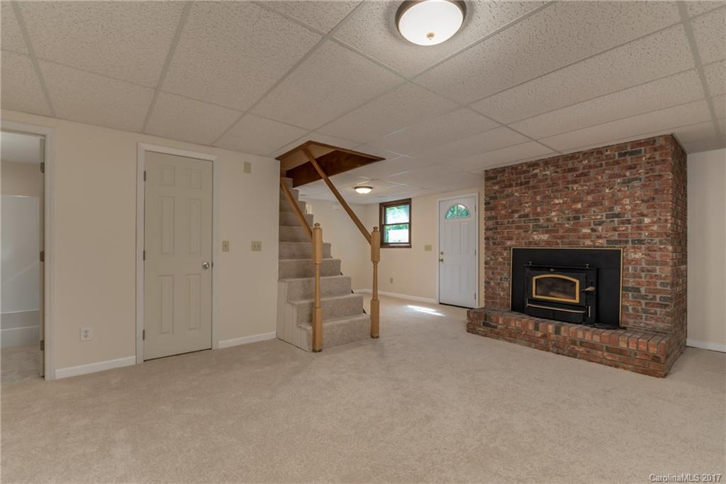 1 Country Road Hendersonville, NC 28791 - Photo 17 of 24 Gallery Image 17