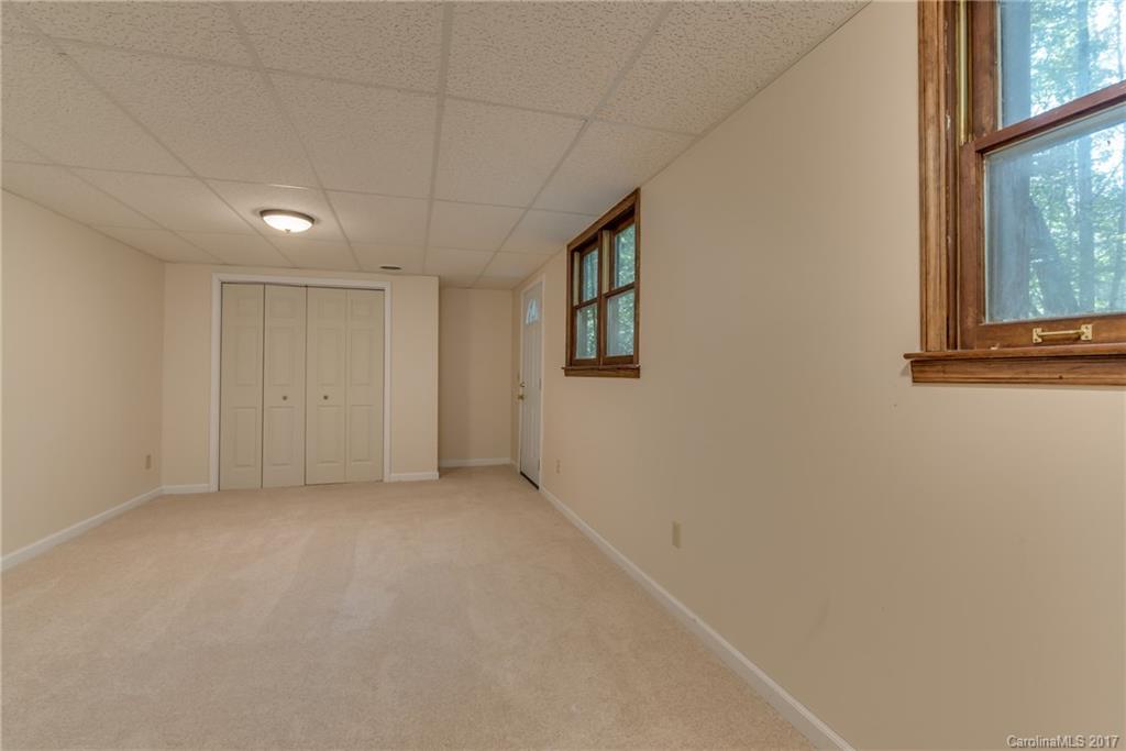 1 Country Road Hendersonville, NC 28791 - Photo 20 of 24 Gallery Image 20