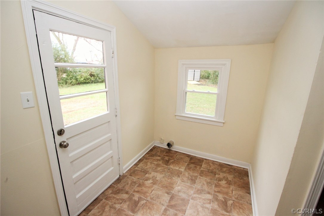 101 Meadowspring Road Richmond, VA 23223 - Photo 8 of 22 Gallery Image 8