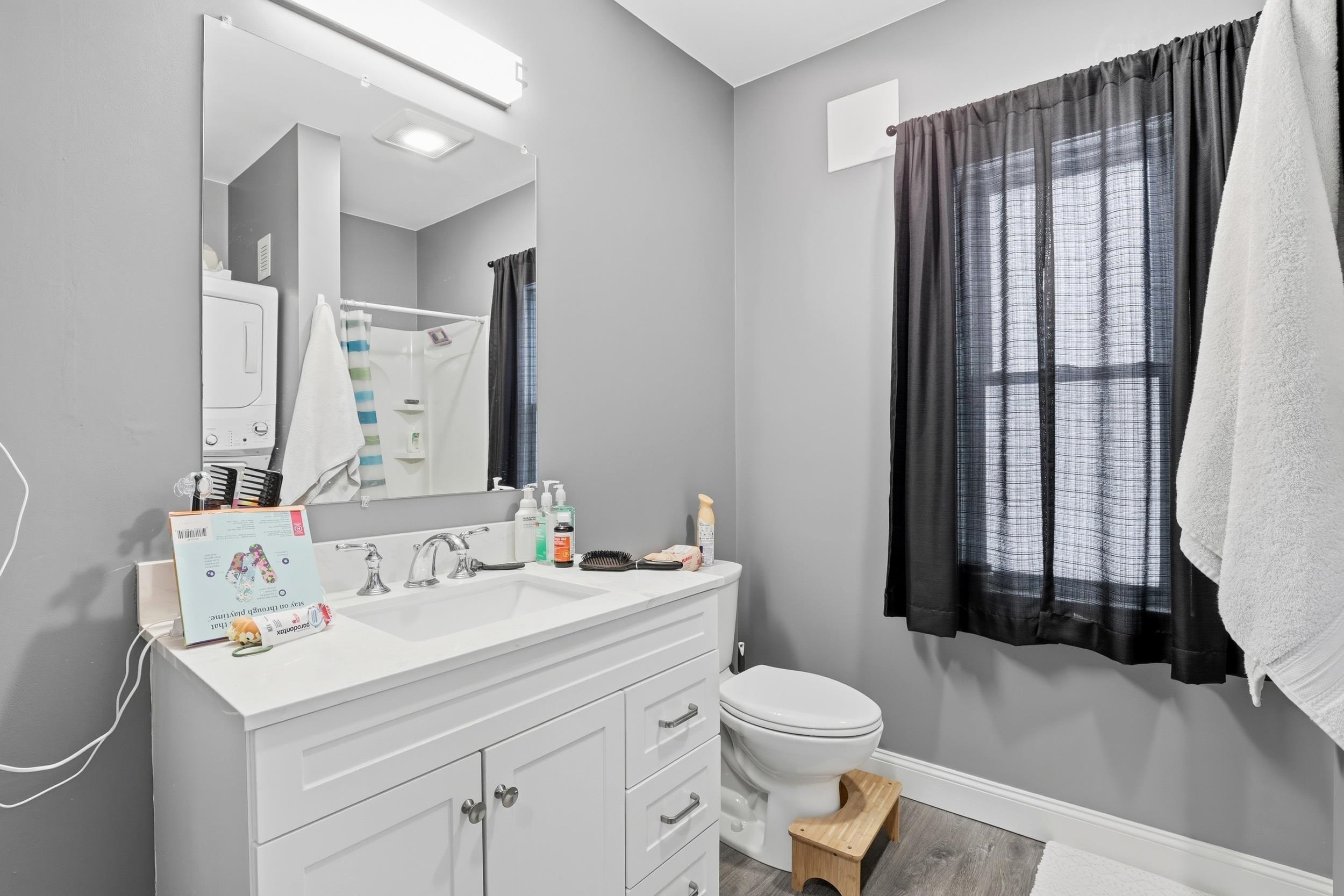 247 Walnut Street Manchester, NH 03104 - Photo 16 of 43