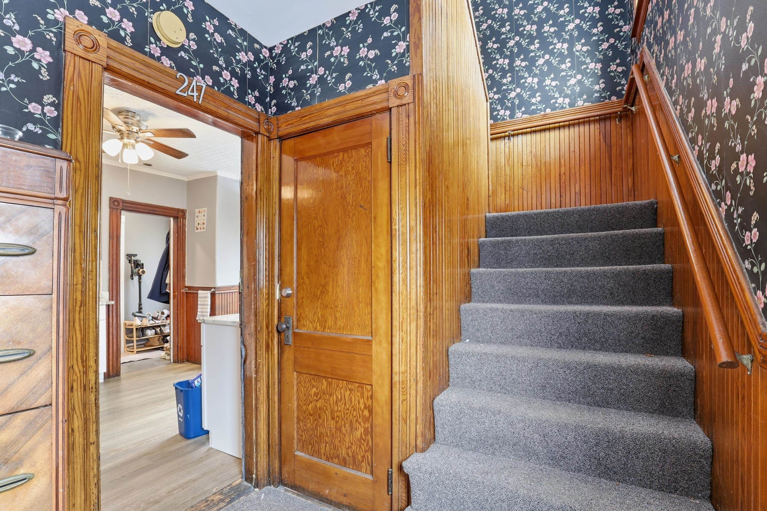 247 Walnut Street Manchester, NH 03104 - Photo 19 of 43