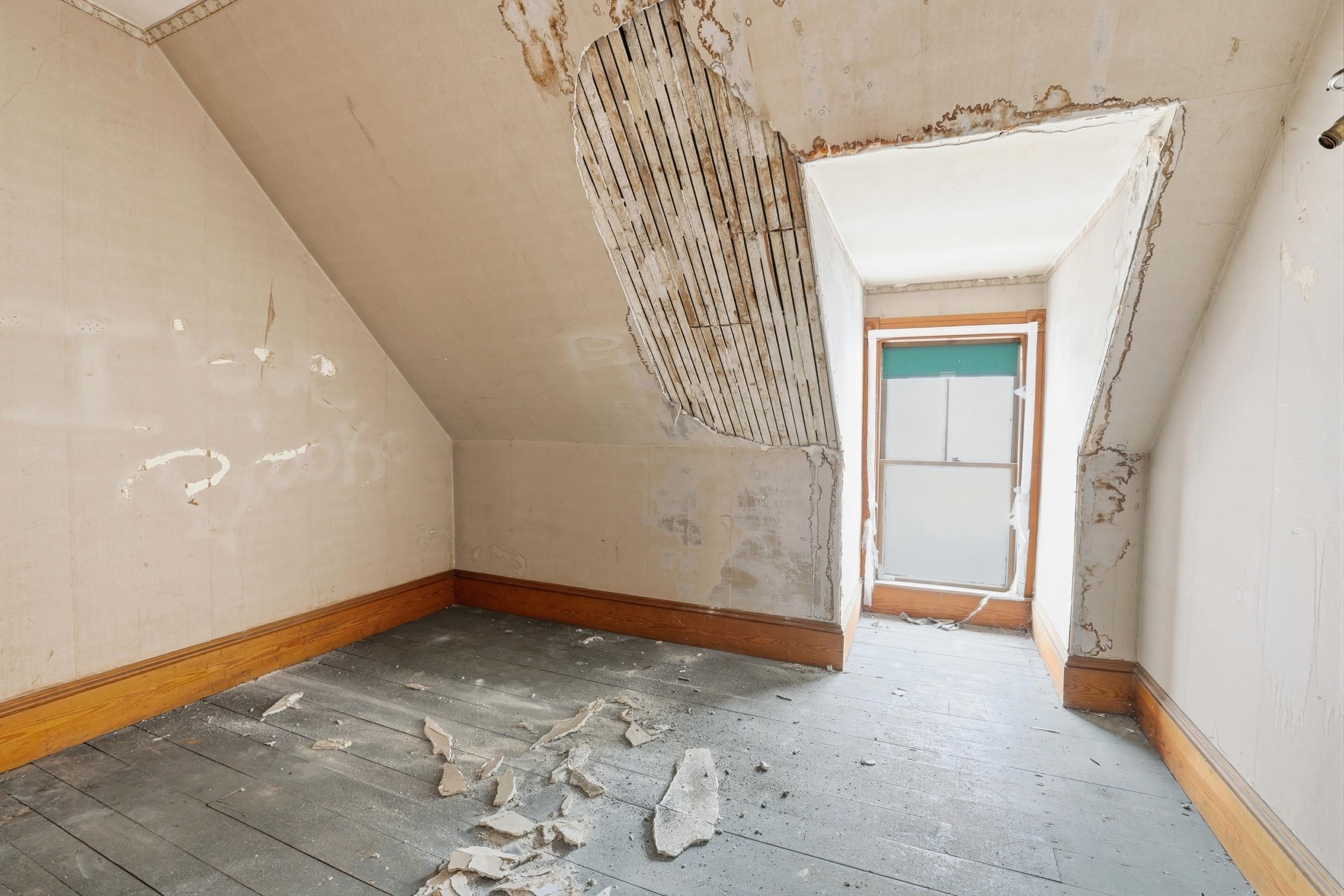 247 Walnut Street Manchester, NH 03104 - Photo 36 of 43