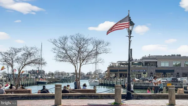 $327,900 | 2001 Warners Terrace North, Unit 102, Annapolis, MD 21401