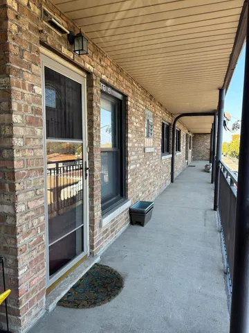 $1,750 | 4807 North Harlem Avenue, Unit 3, Chicago, IL 60656