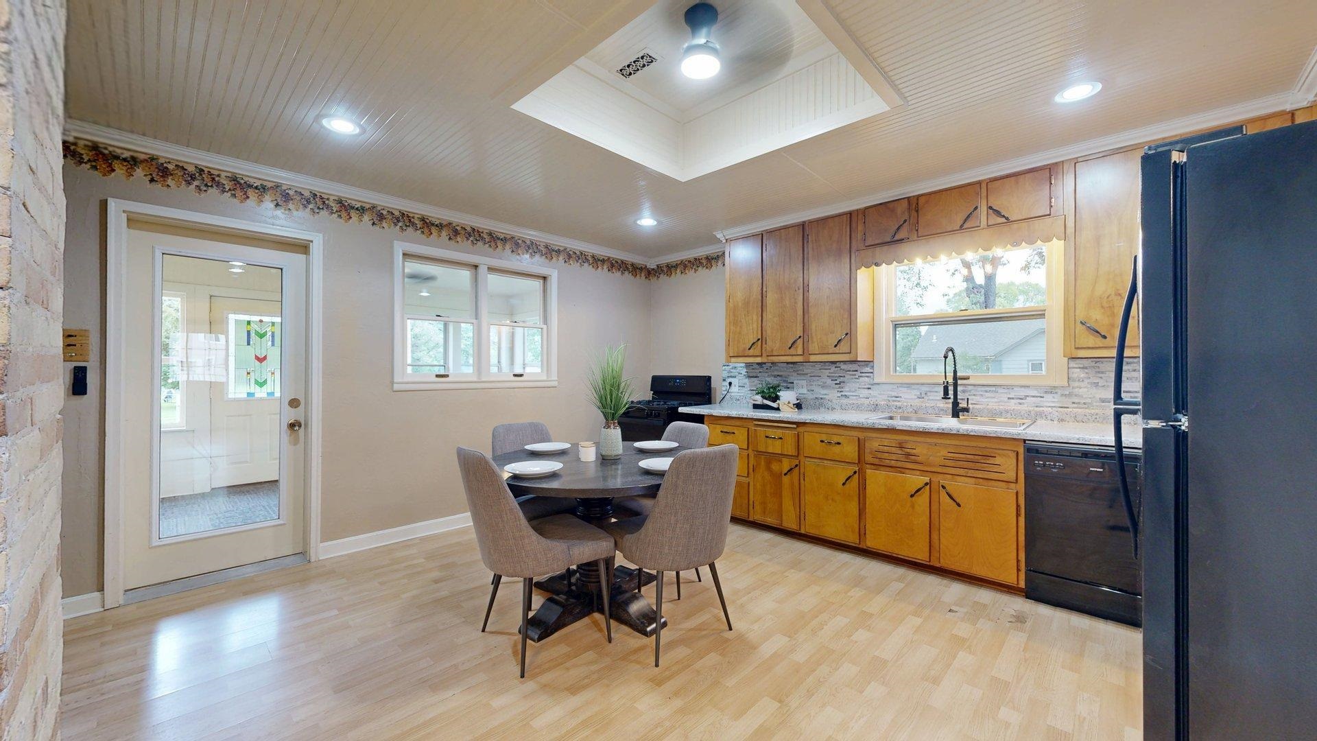 625 Grove Fort Fort Atkinson, WI 53538 - Photo 19 of 36 Gallery Image 19