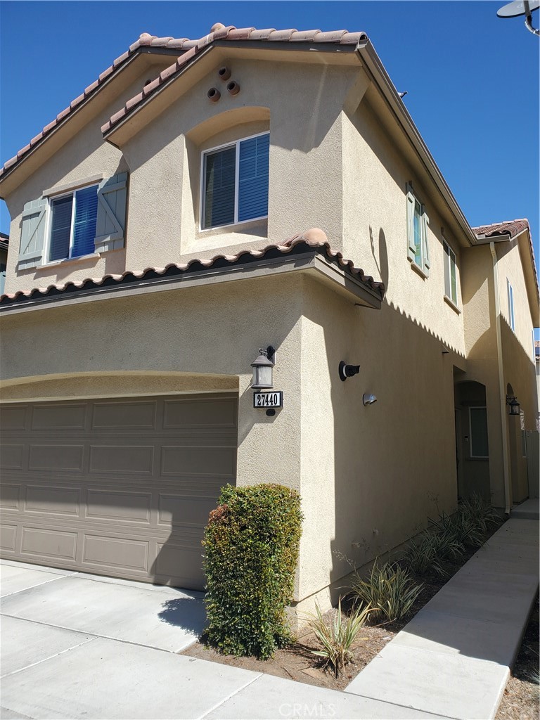 27440 Red Rock Road Moreno Valley, CA 92555 - Photo 2 of 43