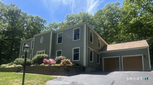 19 Legendary Road East Lyme, CT 06333 - Photo 3 of 38