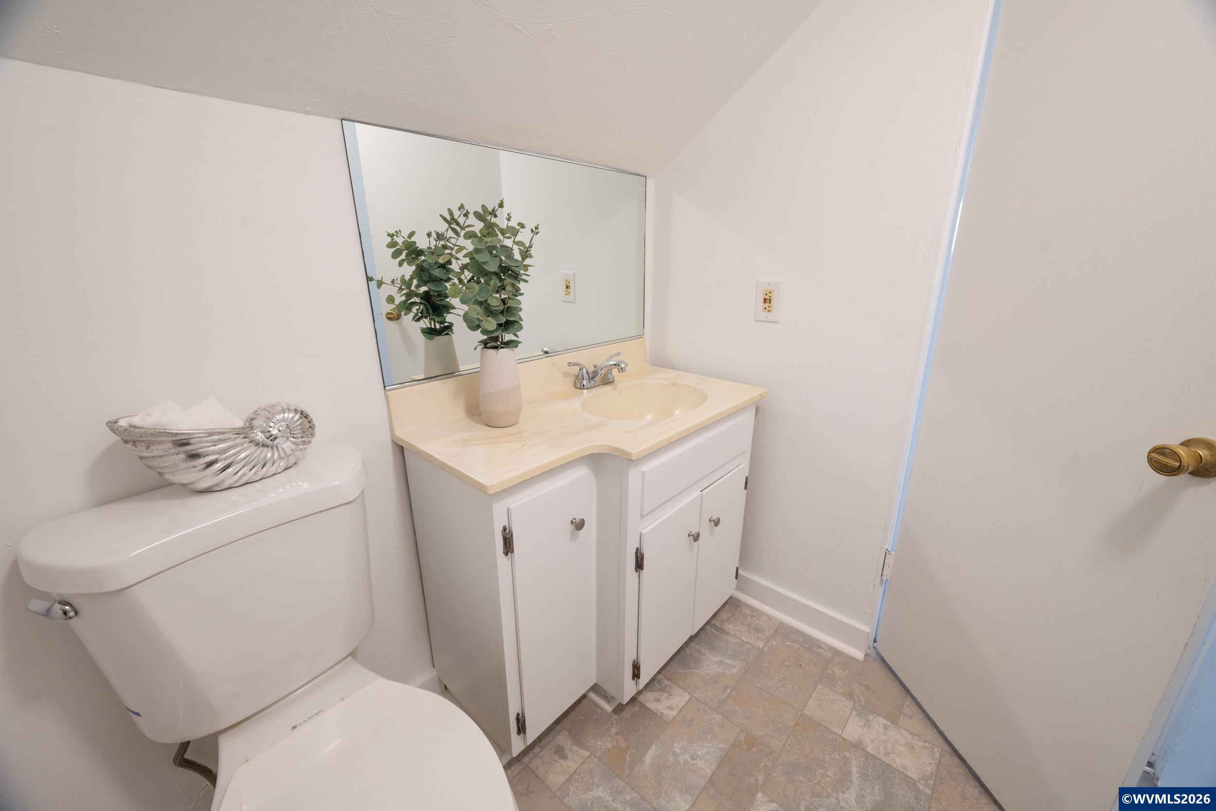 170 23rd Street Northeast Salem, OR 97301 - Photo 30 of 35