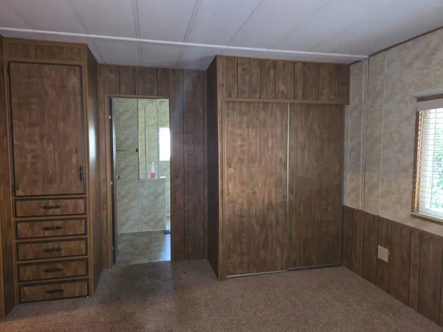 a view of walk in closet