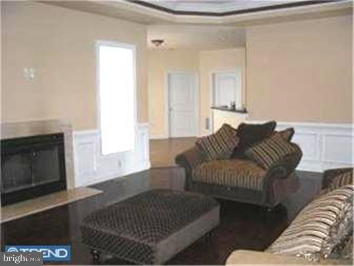 719 Aura Road Glassboro, NJ 08028 - Photo 7 of 16 Great Room