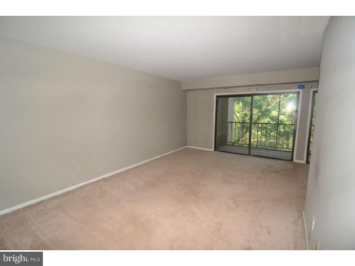 6 B Fairway Road Reading, PA 19607 - Photo 3 of 14 Gallery Image 3