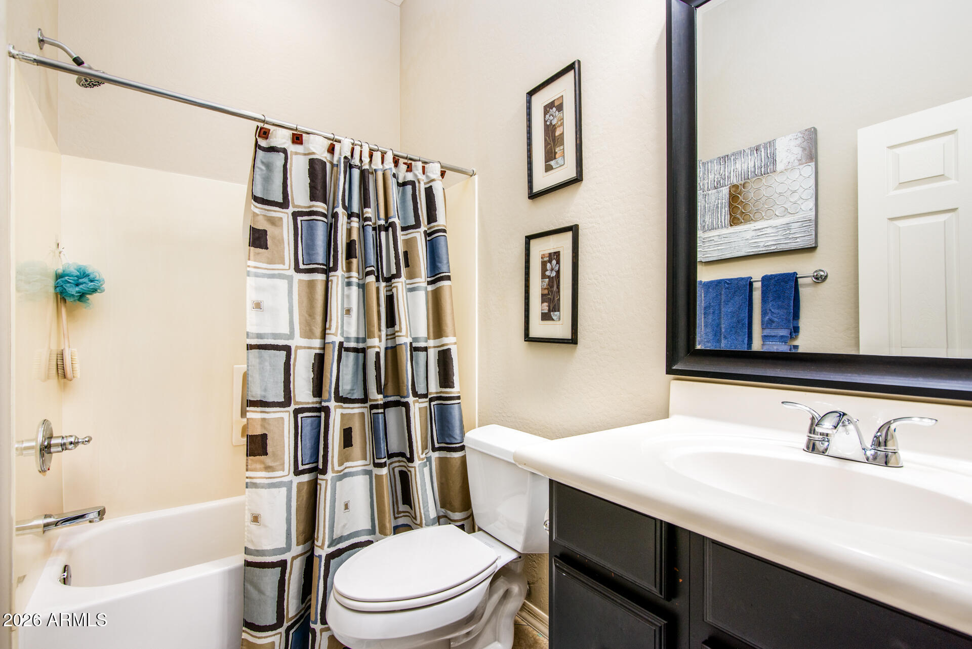 42204 West Rummy Road Maricopa, AZ 85138 - Photo 36 of 63 En Suite bath in 2nd bedroom