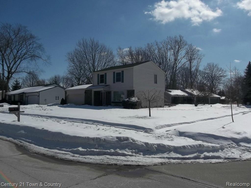 752 Hidden Ridge Drive Troy, MI 48083 - Photo 7 of 49 100_0910.jpg
