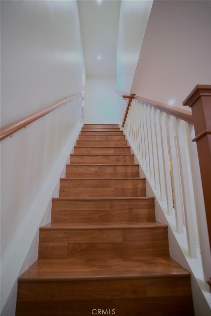 10 Raleigh Irvine, CA 92604 - Photo 5 of 28 a view of entryway