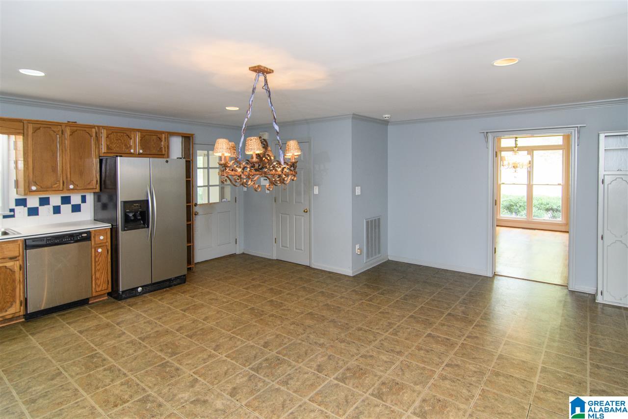 3017 North Woodridge Road Birmingham, AL 35223 - Photo 14 of 41