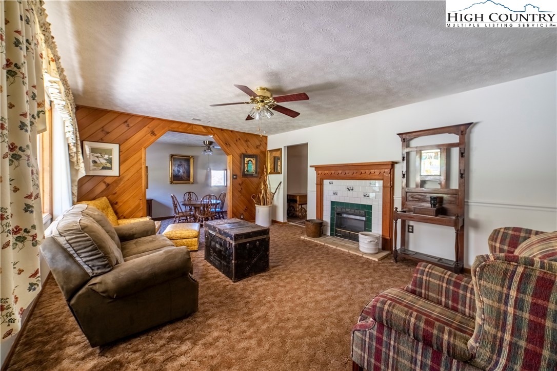 2780 Broadstone Road Banner Elk, NC 28604 - Photo 5 of 28 Gallery Image 5