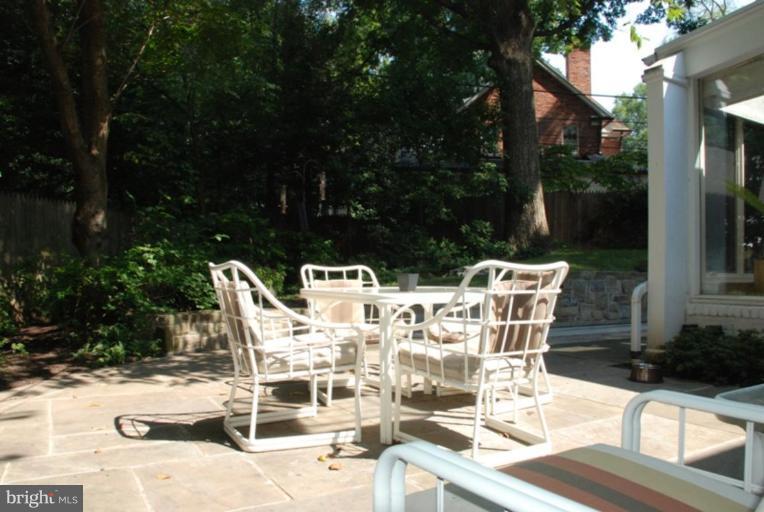 4994 Glenbrook Road Northwest Washington, DC 20016 - Photo 17 of 18 Patio