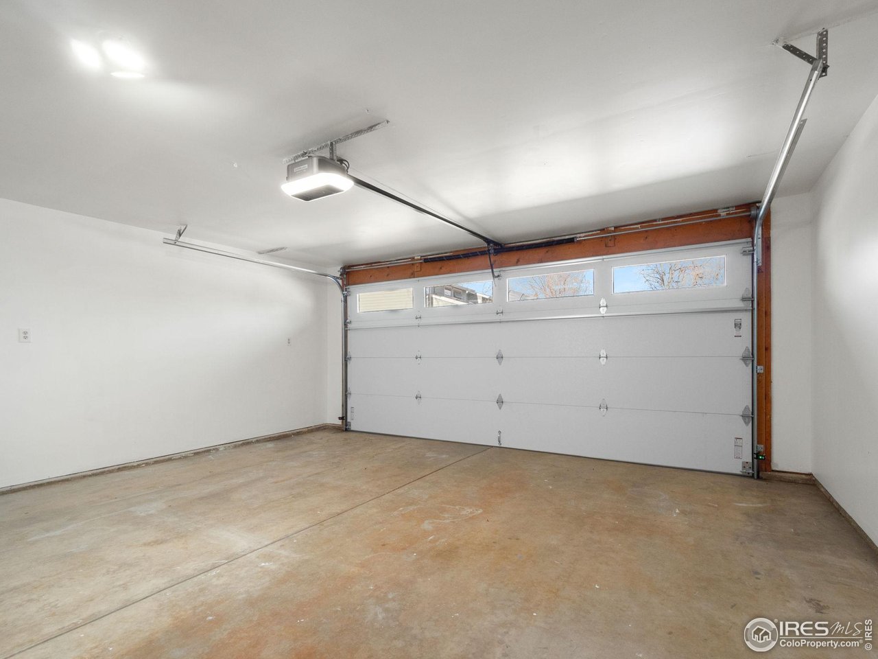 4258 Corriente Place Boulder, CO 80301 - Photo 23 of 37 a view of garage