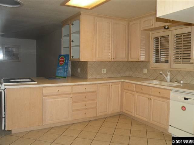 295 Hillcrest Drive Reno, NV 89509 - Photo 3 of 9 Photo 3