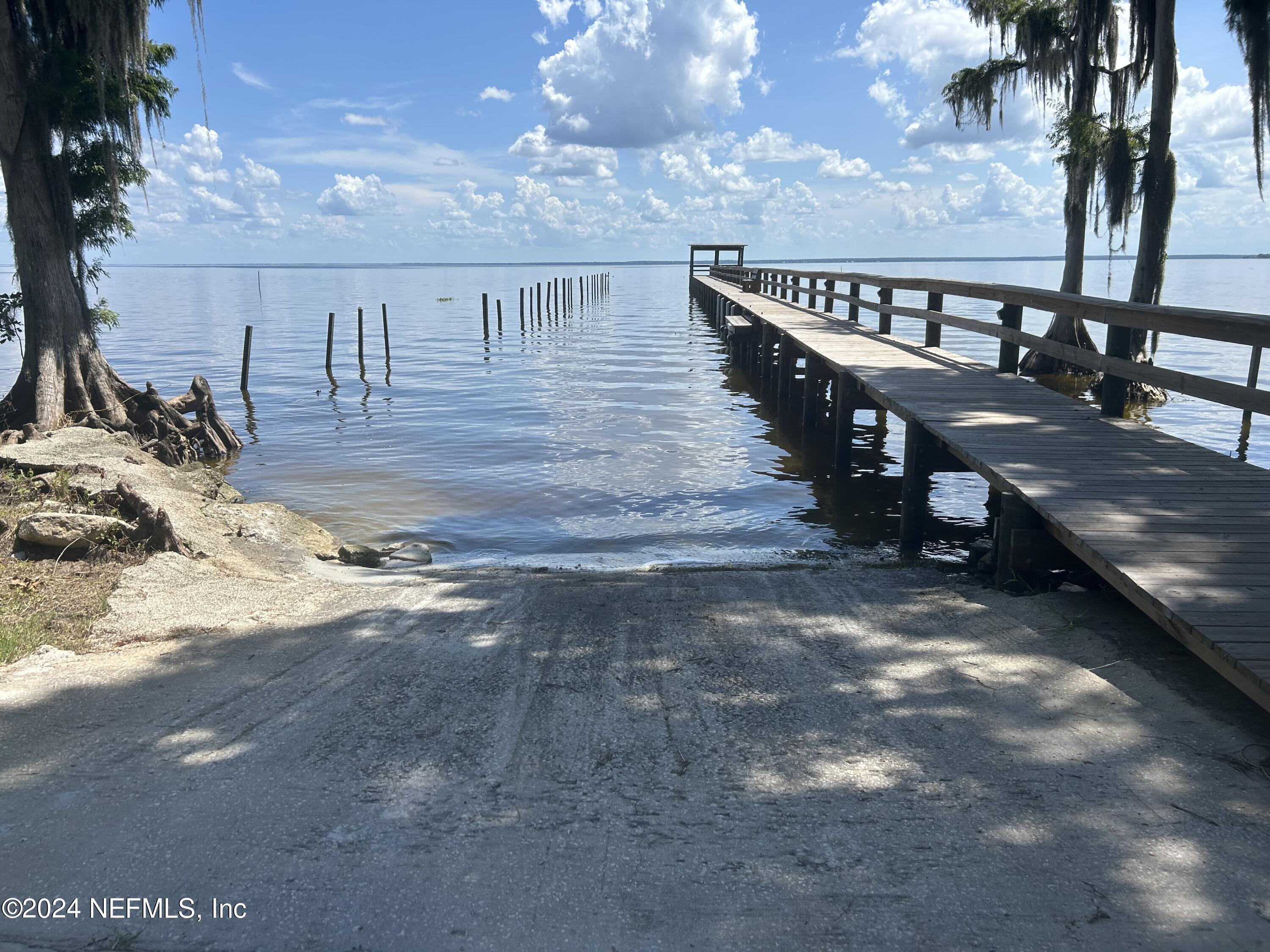 102 Northeast Boulevard Georgetown, FL 32139 - Photo 4 of 7 Georgetown cove community boat ramp and