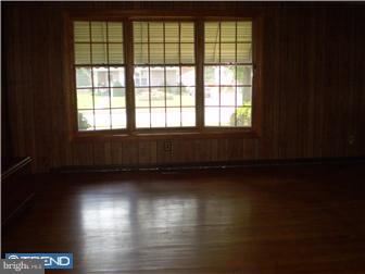 921 Springhaven Road Springfield, PA 19064 - Photo 2 of 11 Gallery Image 2