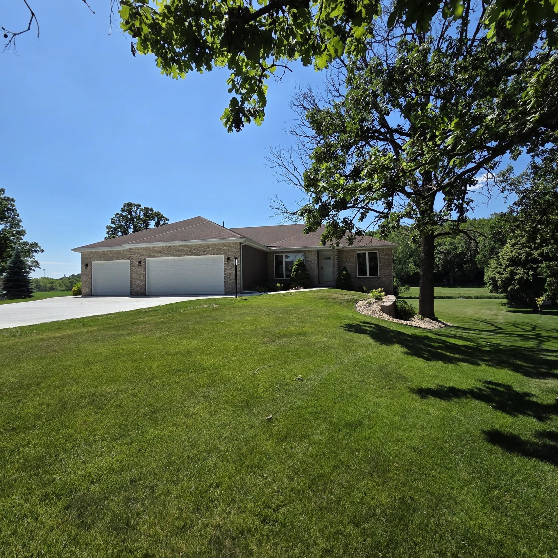 23 Heather Drive Cottage Grove, WI 53527 - Photo 2 of 48