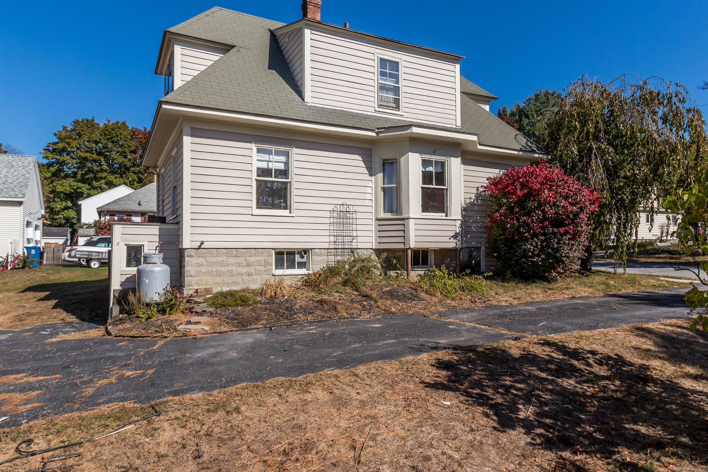 51 Farnham Street Portland, ME 04103 - Photo 31 of 41 driveway side