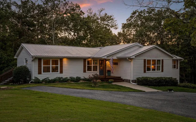 $975,000 | 6015 Sawyer Road, Signal Mountain, TN 37377