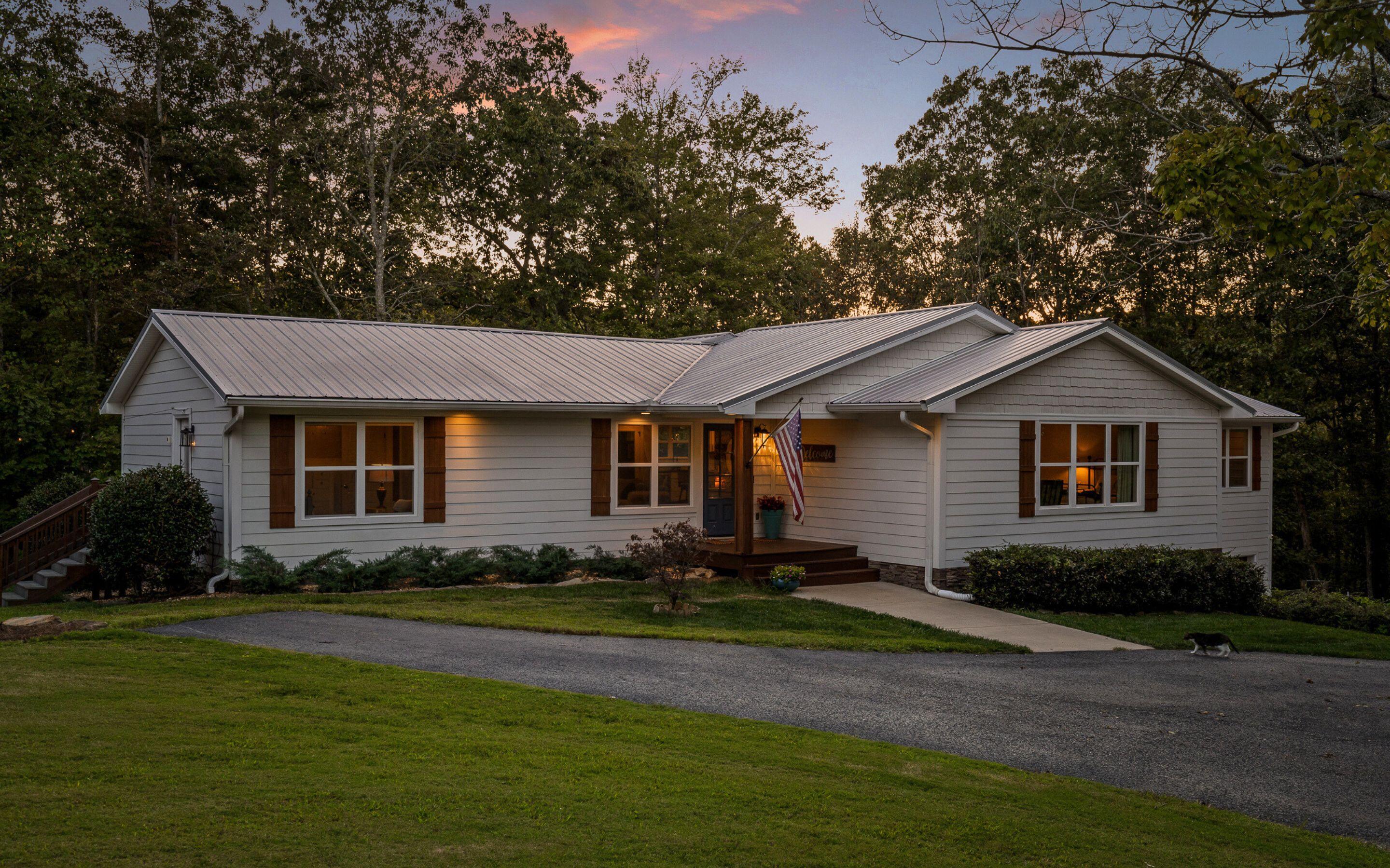 6015 Sawyer Road Signal Mountain, TN 37377 - Photo 33 of 44 Your Retreat!