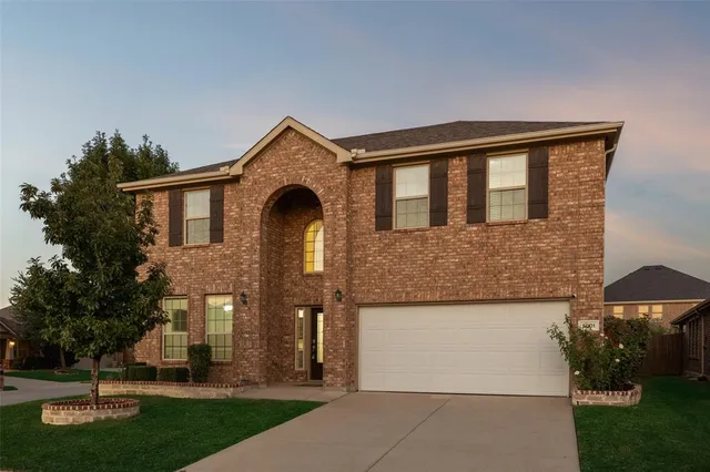 $3,100 | 5001 Bluewater Drive, Frisco, TX 75036