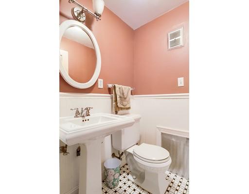 28 Orchard Road Holden, MA 01520 - Photo 14 of 26 Gallery Image 14
