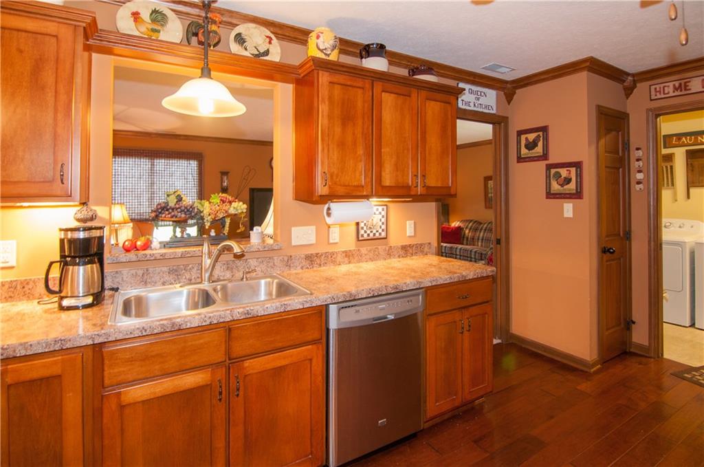 165 Bay Ridge Drive Pendleton, IN 46064 - Photo 7 of 30