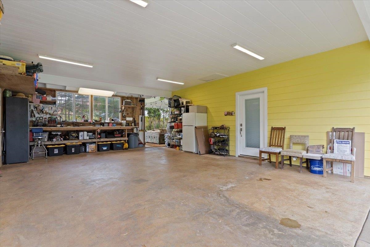 200 Awalau Road, Unit B Haiku, HI 96708 - Photo 29 of 39 a view of livingroom with furniture and furniture