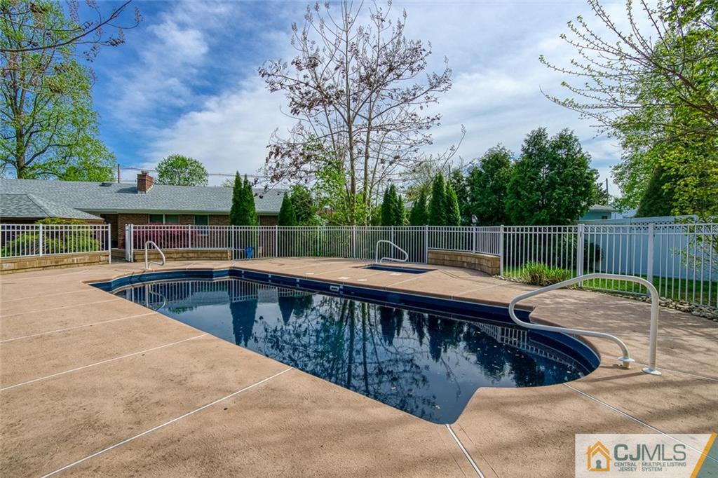 376 Old Stage Road East Brunswick, NJ 08816 - Photo 16 of 53 Gallery Image 16