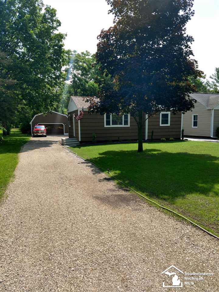 8212 Secor Road Lambertville, MI 48144 - Photo 1 of 10
