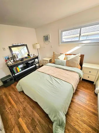 $4,800 | 301 East Glen Avenue, Ridgewood, NJ 07450