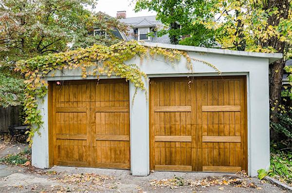 33 Manchester Road Brookline, MA 02446 - Photo 21 of 23 a house with a outdoor space