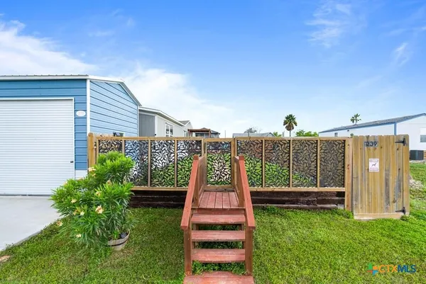 $319,000 | 239 Allen M Parks Drive, Rockport, TX 78382