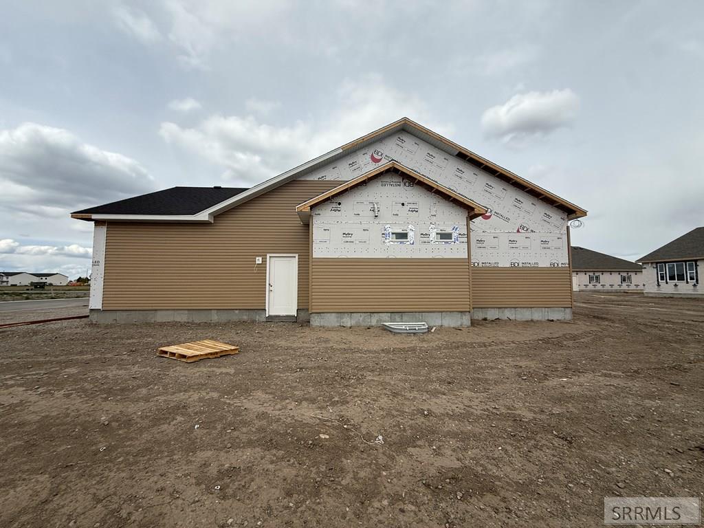 522 Stonebridge Street Rexburg, ID 83440 - Photo 2 of 34
