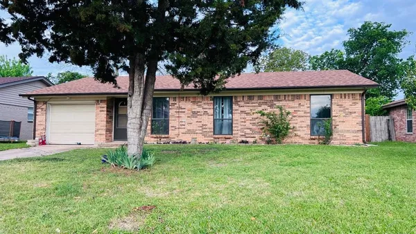 $224,000 | 2405 Donna Drive, Grand Prairie, TX 75051