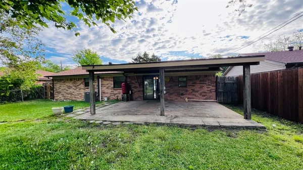 $224,000 | 2405 Donna Drive, Grand Prairie, TX 75051