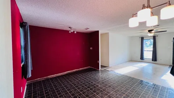 $224,000 | 2405 Donna Drive, Grand Prairie, TX 75051