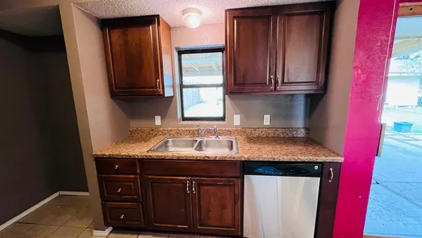 $224,000 | 2405 Donna Drive, Grand Prairie, TX 75051