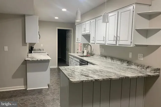 $2,800 | 13216 Chestnut Oak Drive, Gaithersburg, MD 20878