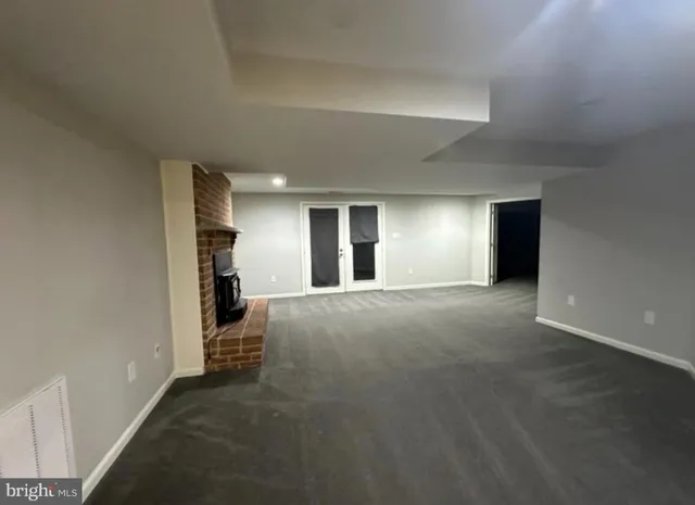 $2,800 | 13216 Chestnut Oak Drive, Gaithersburg, MD 20878