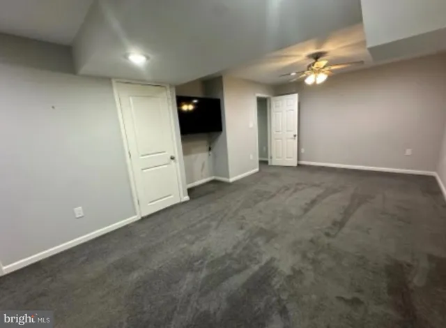 $2,800 | 13216 Chestnut Oak Drive, Gaithersburg, MD 20878