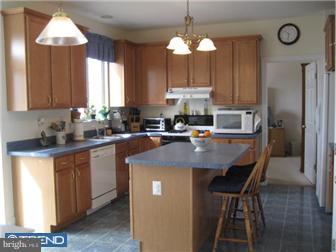 43 Wendover Road East Windsor, NJ 08520 - Photo 5 of 12 Gallery Image 5