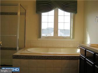 43 Wendover Road East Windsor, NJ 08520 - Photo 10 of 12 Gallery Image 10