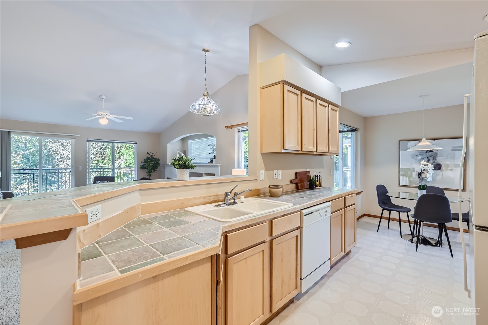 2201 192nd Street Southeast, Unit Q205 Bothell, WA 98012 - Photo 8 of 28 Gallery Image 8